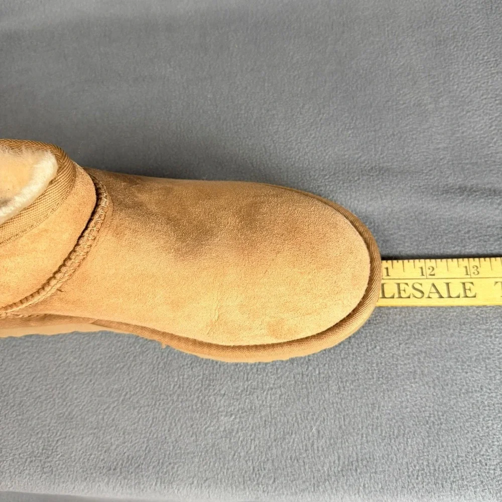 UGG‎ Classic Ultra Mini Boots Womens Size 8 Chestnut Sheepskin Slippers - Picture 8 of 10